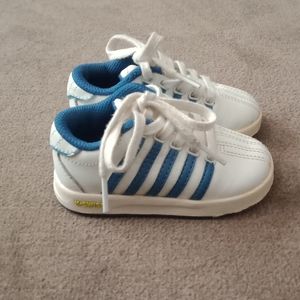 K Swiss 23643-190- M-LOW  White Sneakers Toddler Infant's USA 5 NEW